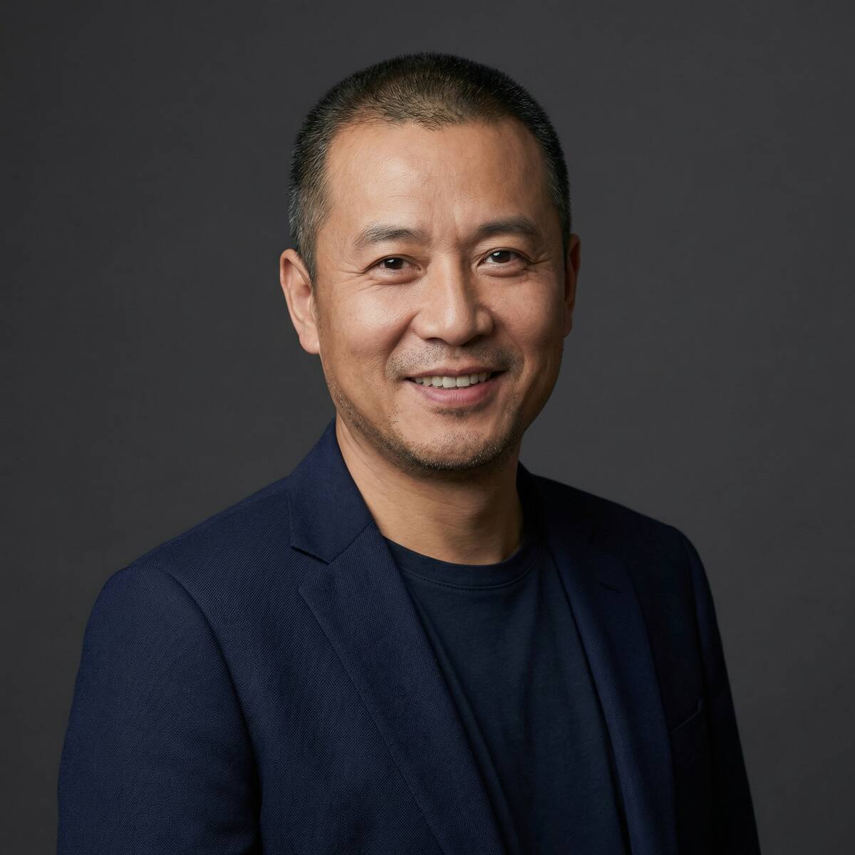 姐弟乱伦导演顾问张明远